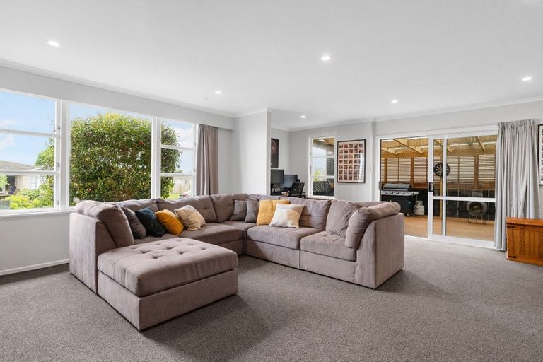 Photo of property in 12 Tawa Street, Levin, 5510