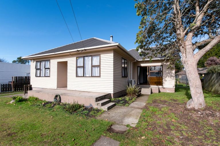 Photo of property in 18 Corlett Street, Utuhina, Rotorua, 3015