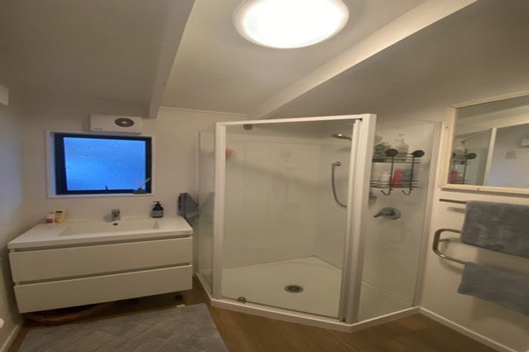 Photo of property in 13a Heuchan Lane, Wanaka, 9305