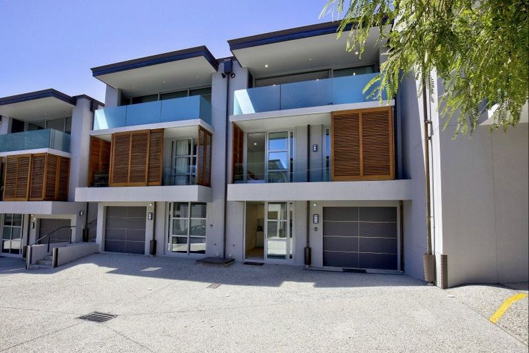 Photo of property in The Beeches Apartments, 4/60 Hallenstein Street, Queenstown, 9300