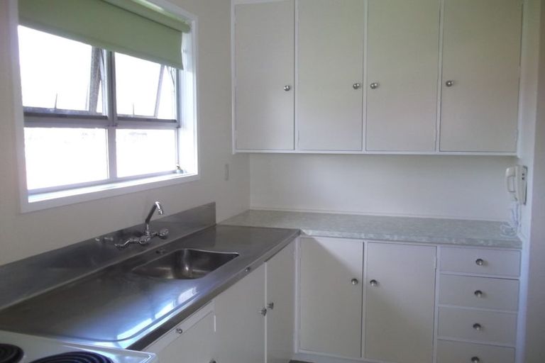 Photo of property in 4 Heaphy Street, Taradale, Napier, 4112