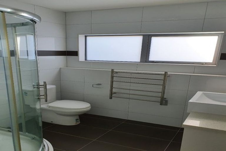 Photo of property in 65 Kirikiri Drive, Papakura, 2110