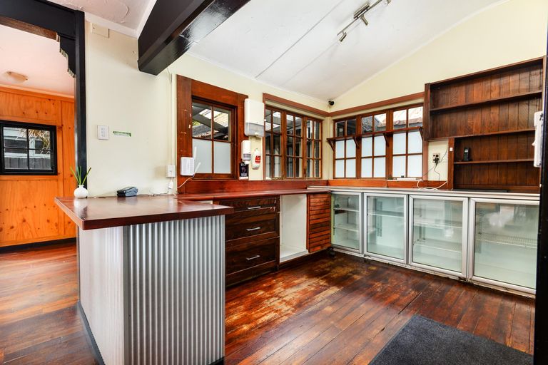Photo of property in 3 Campbell Street, Palmerston North, 4410