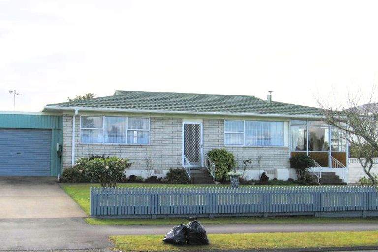 Photo of property in 14a Resthill Crescent, Glenview, Hamilton, 3206