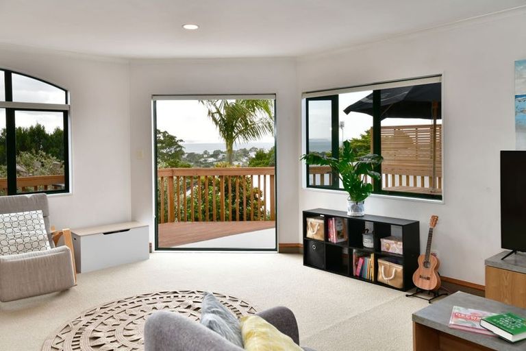 Photo of property in 2/603 Whangaparaoa Road, Stanmore Bay, Whangaparaoa, 0932
