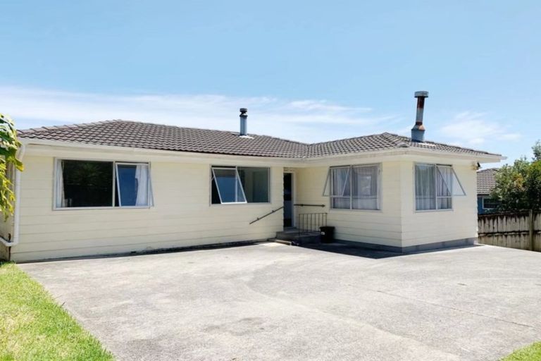 Photo of property in 25 Leo Street, Glen Eden, Auckland, 0602
