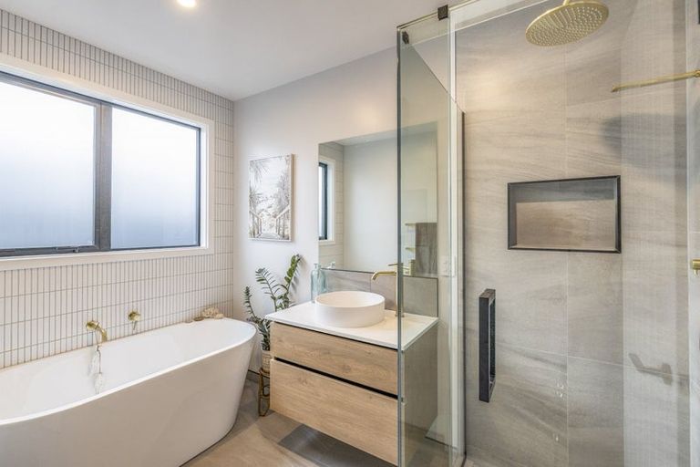 Photo of property in 18 Ellmers Street, Woodend, 7691