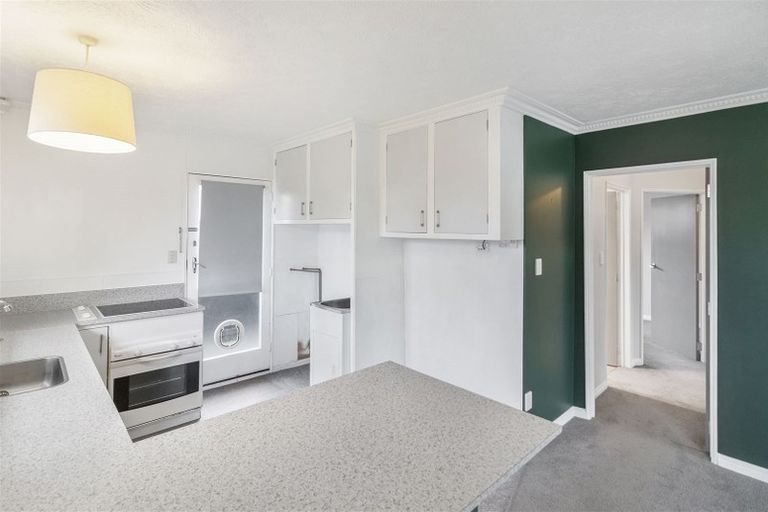 Photo of property in 2/125a Mackenzie Avenue, Woolston, Christchurch, 8023