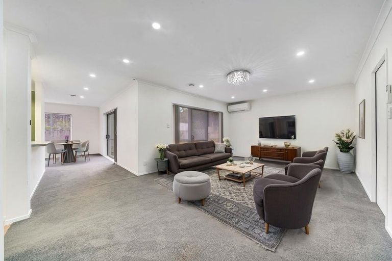 Photo of property in 335 Mahia Road, Weymouth, Auckland, 2103