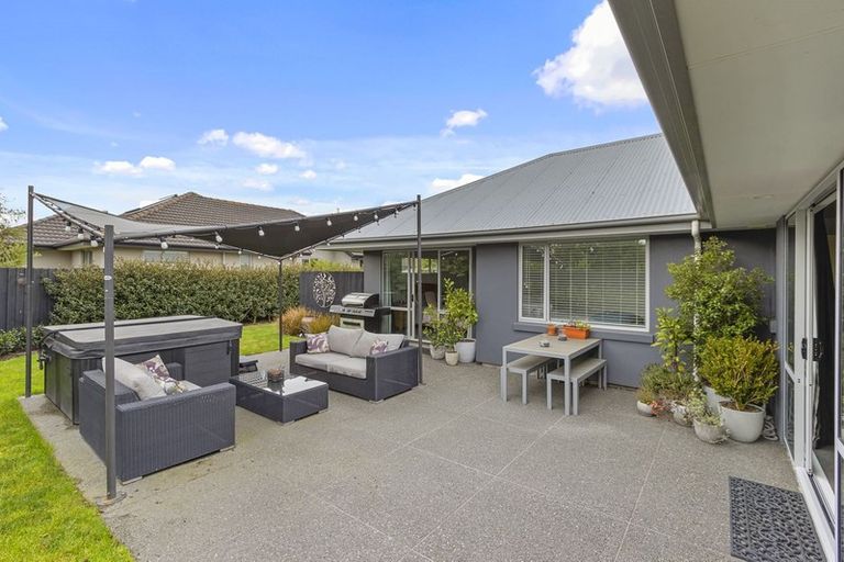 Photo of property in 30 Mounter Avenue, Northwood, Christchurch, 8051