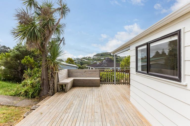 Photo of property in 19 Staithes Drive North, Whitby, Porirua, 5024