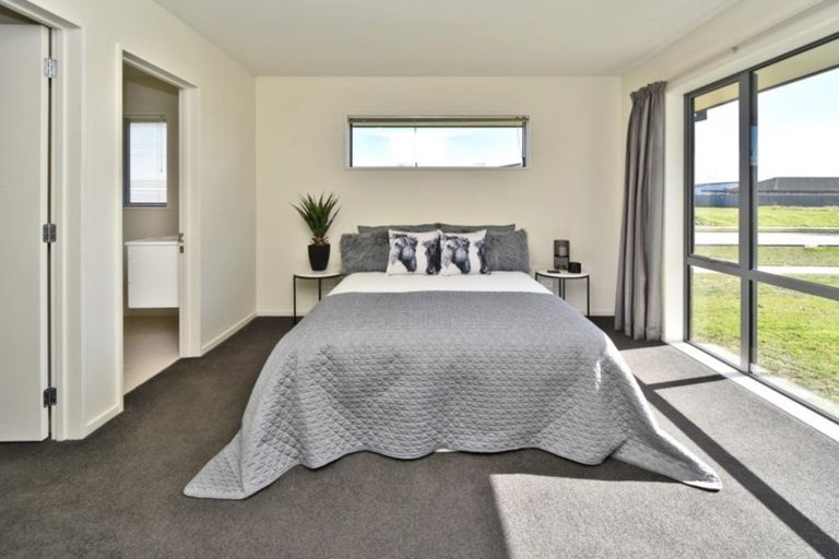 Photo of property in 8 Waipara Road, Pegasus, 7612