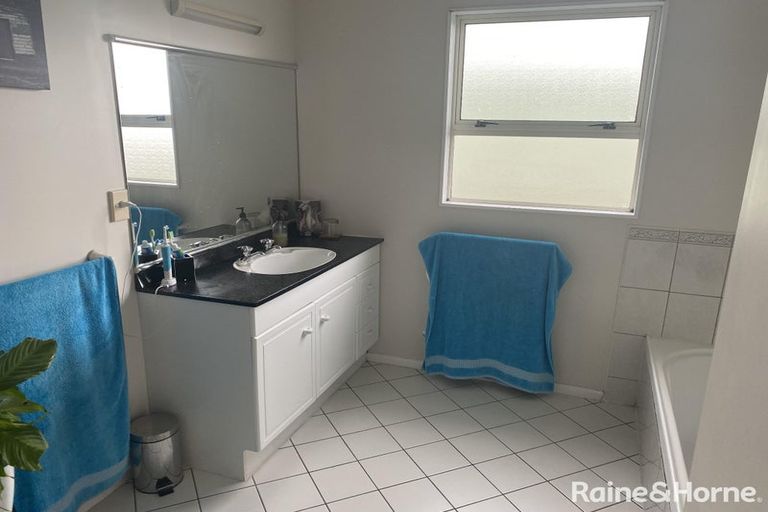 Photo of property in 58 Russley Drive, Mount Maunganui, 3116