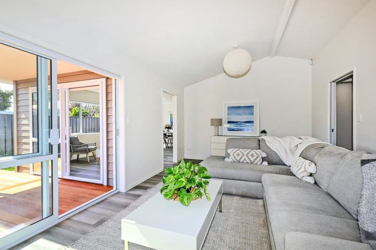 Photo of property in 100 King Street, Taradale, Napier, 4112