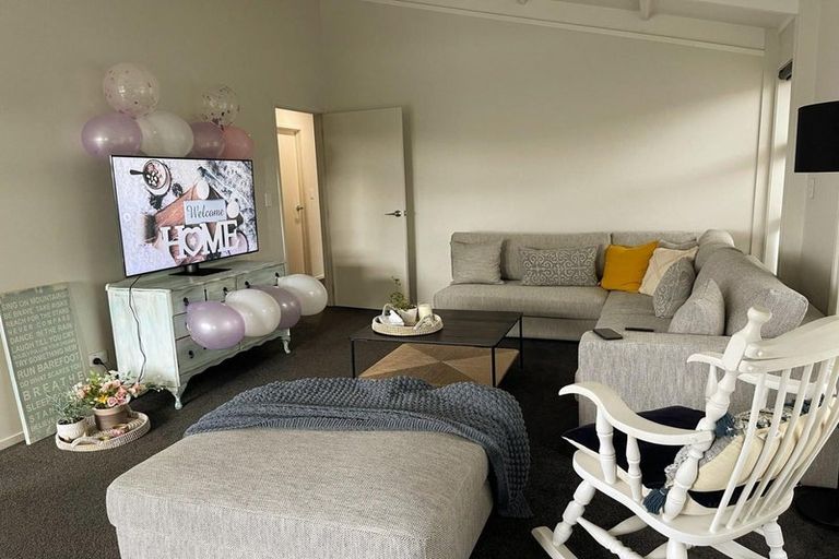 Photo of property in 84a Queens Road, Glen Avon, New Plymouth, 4312