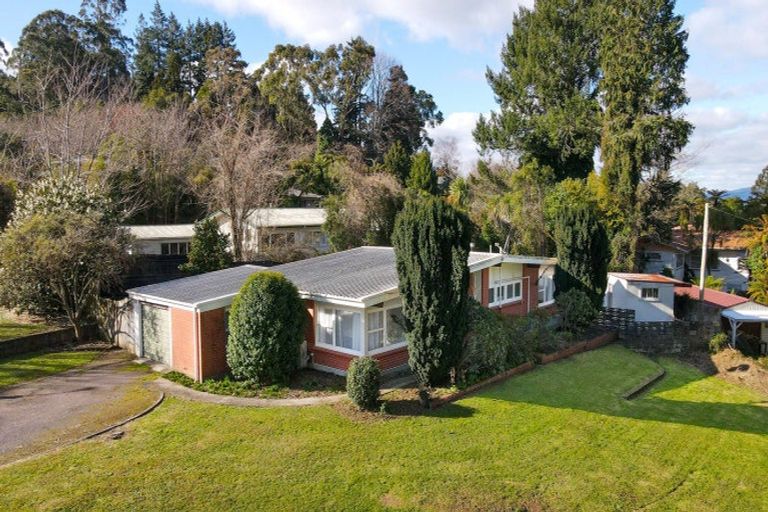 Photo of property in 1 Russell Crescent, Western Heights, Rotorua, 3015