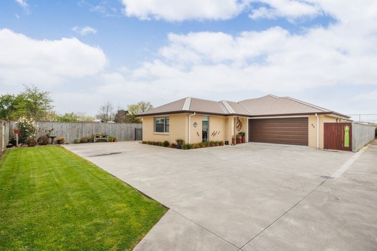 Photo of property in 5a Blenheim Place, Feilding, 4702