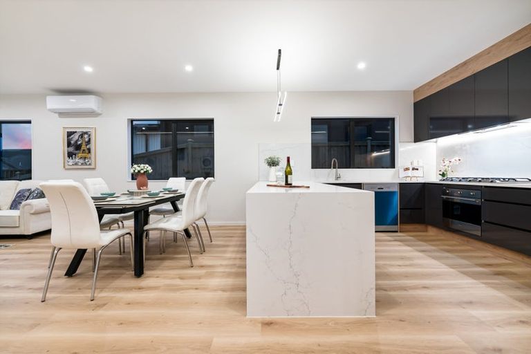 Photo of property in 21 Christella Street, Flat Bush, Auckland, 2019