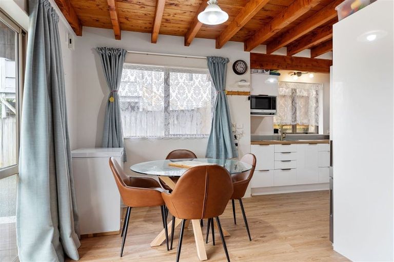 Photo of property in 9a James Cook Drive, Welcome Bay, Tauranga, 3112