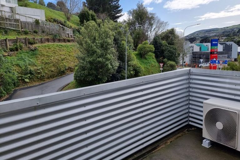 Photo of property in 126u6 Redwood Avenue, Tawa, Wellington, 5028
