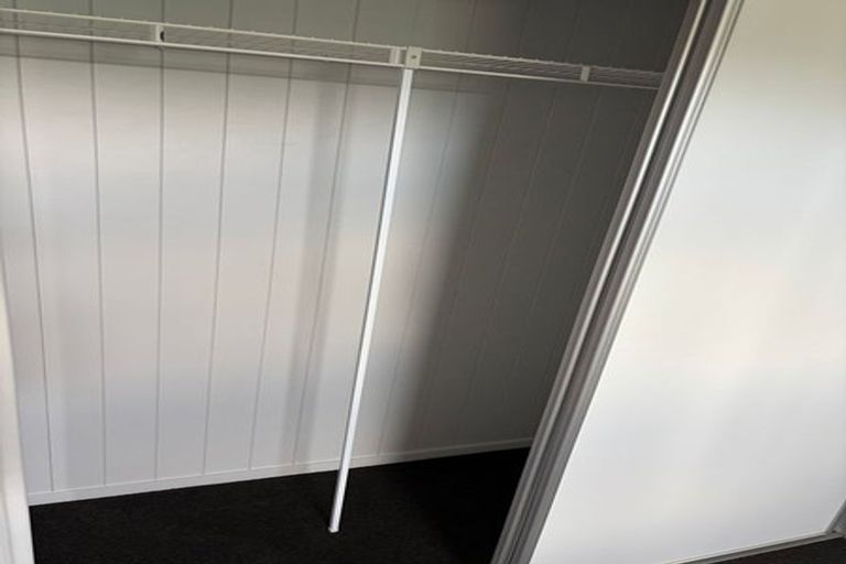 Photo of property in 8 Lynmore Drive, Hillpark, Auckland, 2102