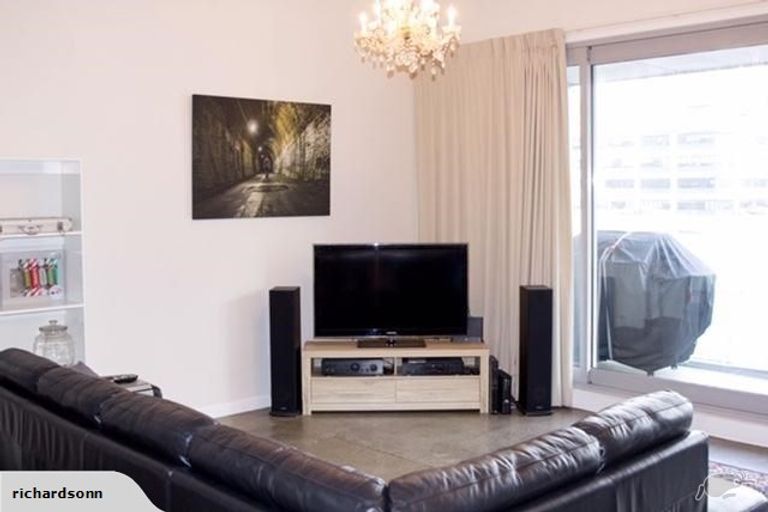 Photo of property in 25u4 Home Street, Mount Victoria, Wellington, 6011