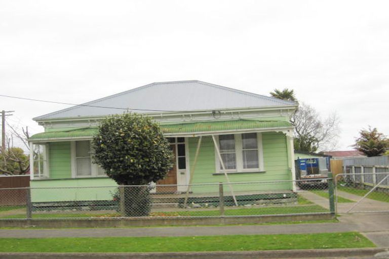 Photo of property in 21 Kings Drive, Levin, 5510