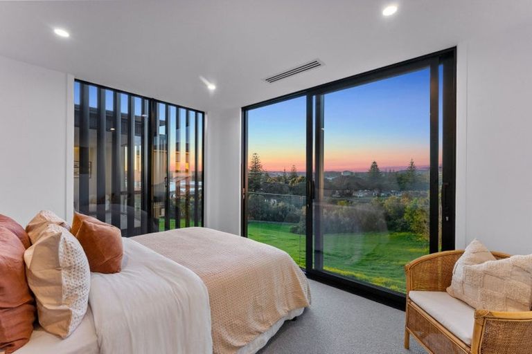 Photo of property in 45a Rosario Crescent, Red Beach, 0932