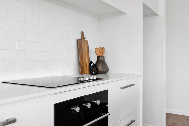 Photo of property in 20 One Haruru Street, Cambridge, 3493