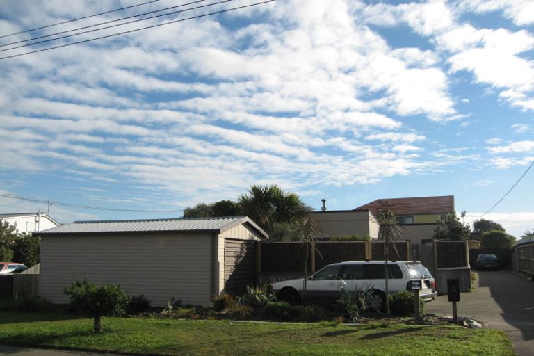 Photo of property in 2/36 Tovey Street, New Brighton, Christchurch, 8061