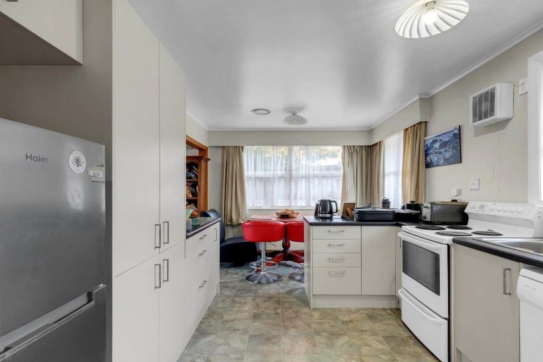 Photo of property in 8 Pulham Crescent, Queenwood, Hamilton, 3210