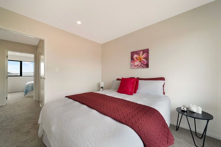 Photo of property in 4/85 Jaemont Avenue, Te Atatu South, Auckland, 0610