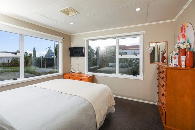 Photo of property in 61 Poaka Avenue, Dinsdale, Hamilton, 3204