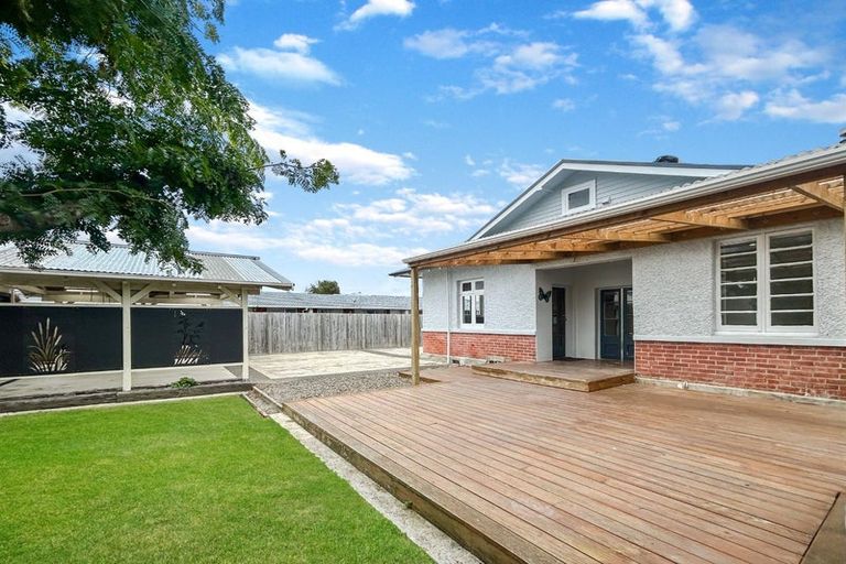 Photo of property in 103 Heretaunga Street, Palmerston North, 4414