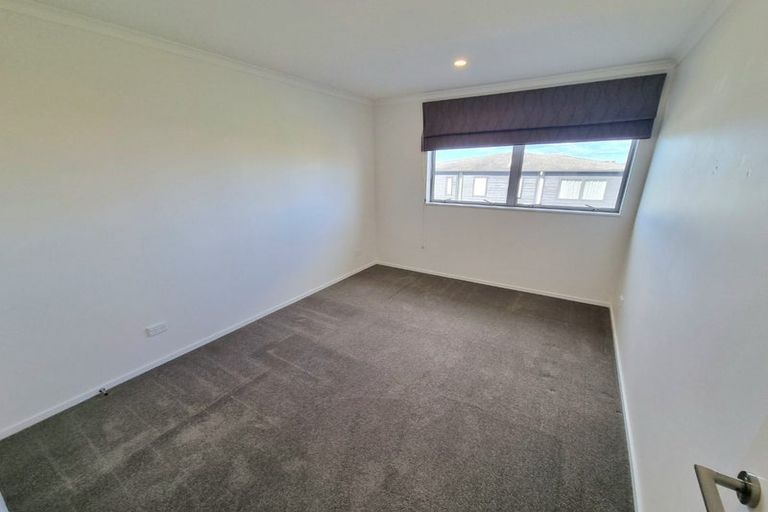 Photo of property in 61 Caldera Drive, Long Bay, Auckland, 0630
