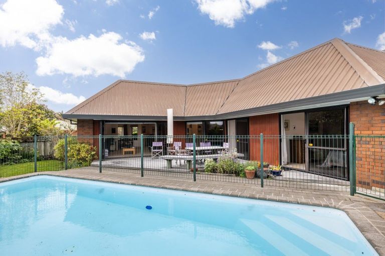 Photo of property in 6 Kingsgate Avenue, Havelock North, 4130