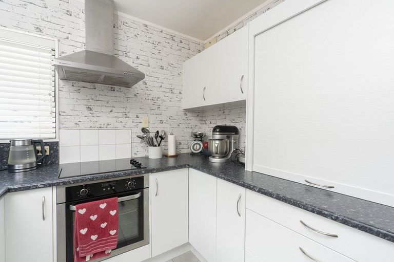 Photo of property in 26 Second Avenue, Avenues, Whangarei, 0110