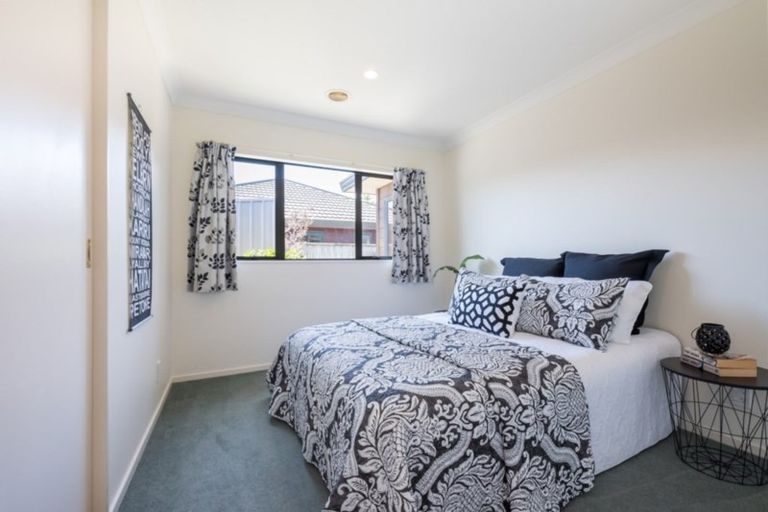 Photo of property in 942 High Street, Avalon, Lower Hutt, 5011