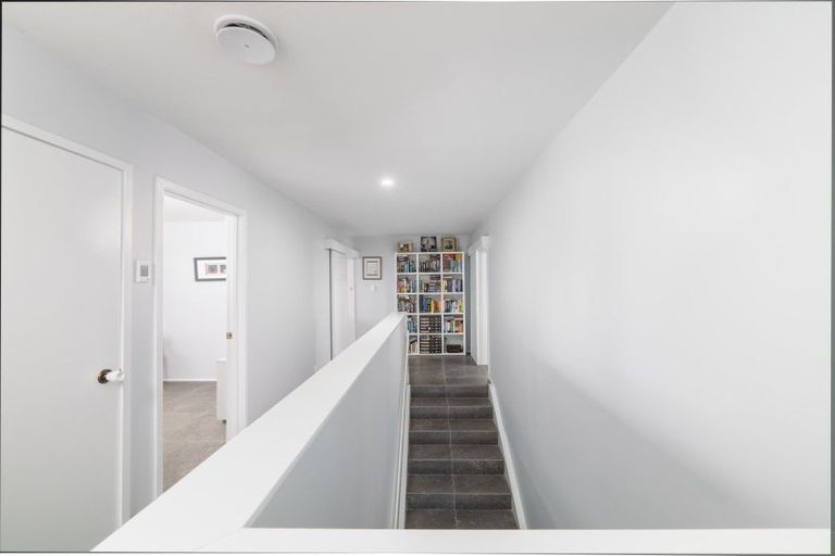 Photo of property in 5 Gilbert Mair Rise, Russell, 0272