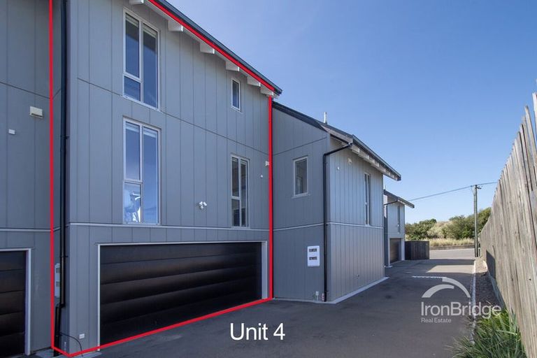 Photo of property in 4/246 Marine Parade, New Brighton, Christchurch, 8061