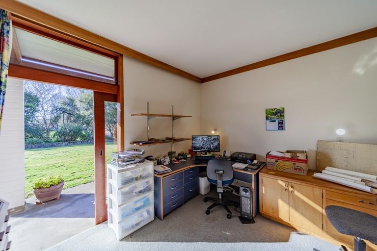 Photo of property in 2449 State Highway 2, Waipukurau, 4281