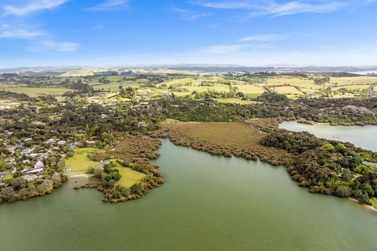 Photo of property in 183 Rangitane Road, Kerikeri, 0294