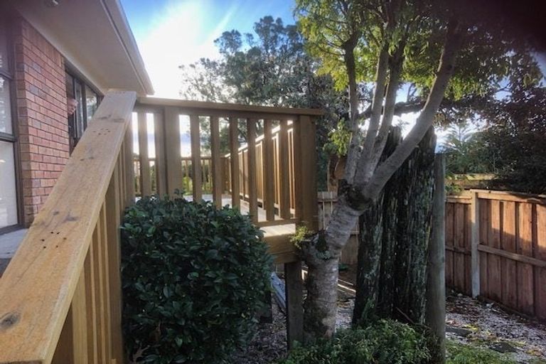 Photo of property in 2/13 Dakota Avenue, Beach Haven, Auckland, 0626