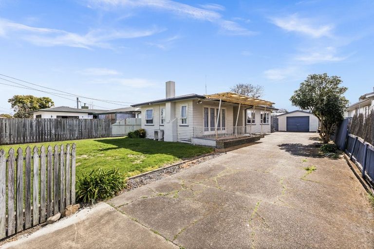 Photo of property in 227 Lumsden Place, Akina, Hastings, 4122