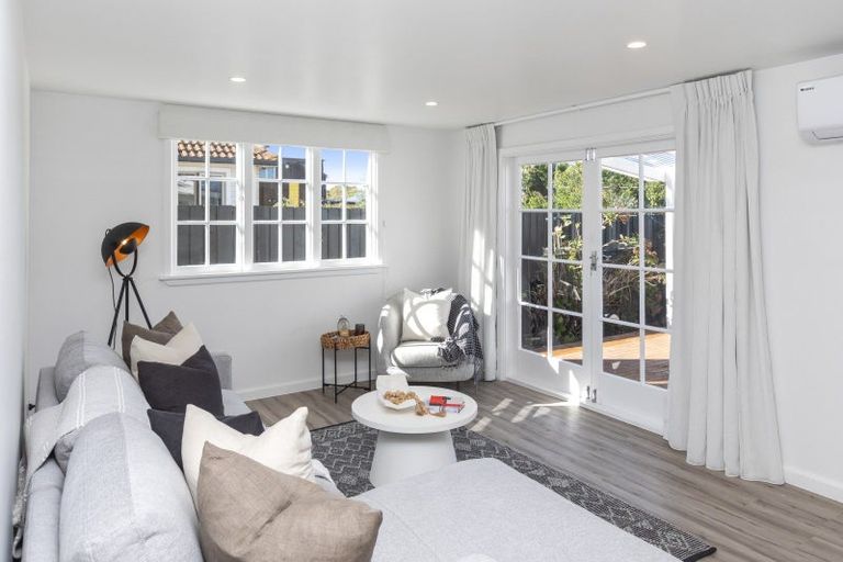 Photo of property in 664 Avonside Drive, Avonside, Christchurch, 8061