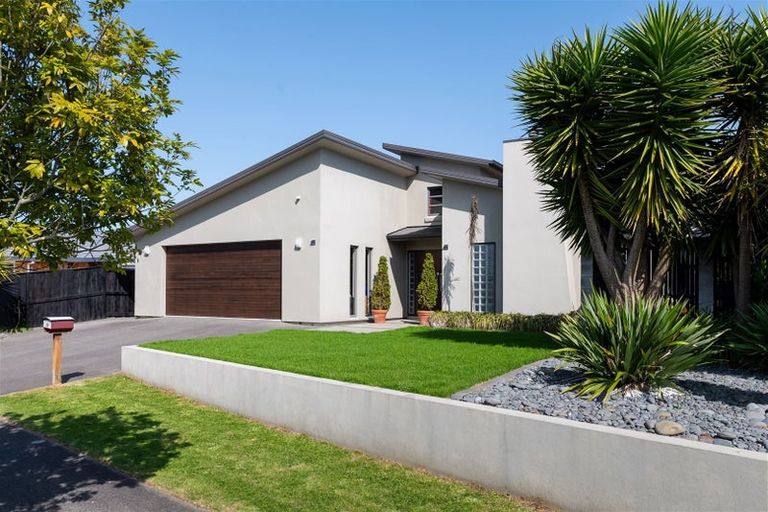 Photo of property in 22 Palliser Drive, Huntington, Hamilton, 3210