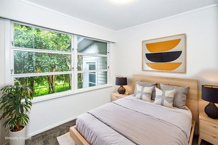 Photo of property in 10 Mckean Avenue, Manurewa, Auckland, 2102