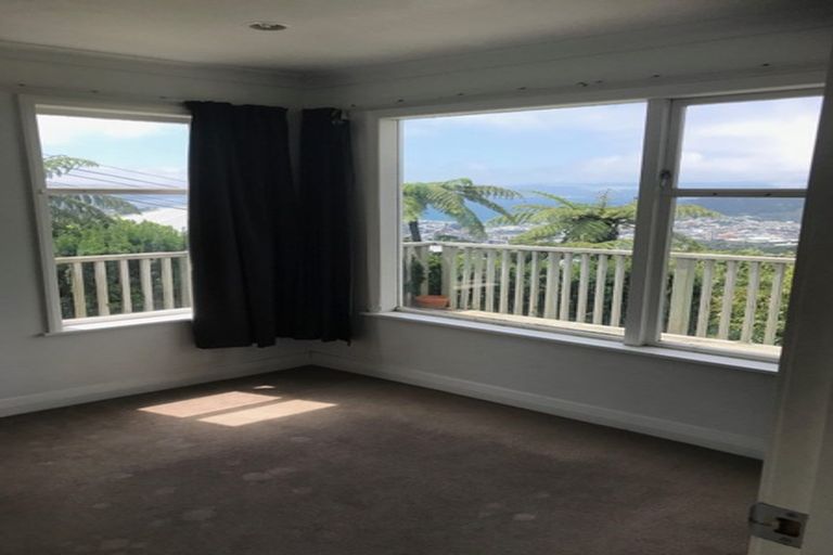 Photo of property in 23 Mitchell Street, Brooklyn, Wellington, 6021