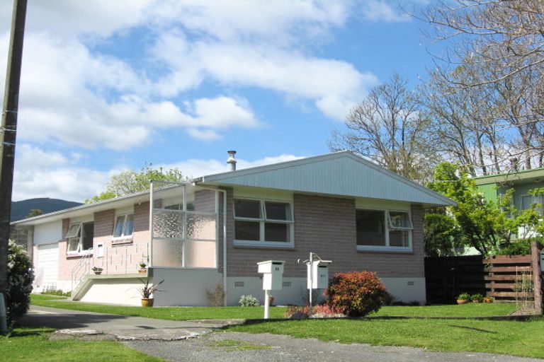 Photo of property in 1/11 Leicester Street, Stoke, Nelson, 7011