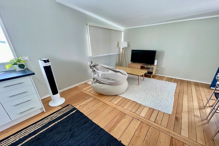 Photo of property in 16 Kawerau Avenue, Devonport, Auckland, 0624